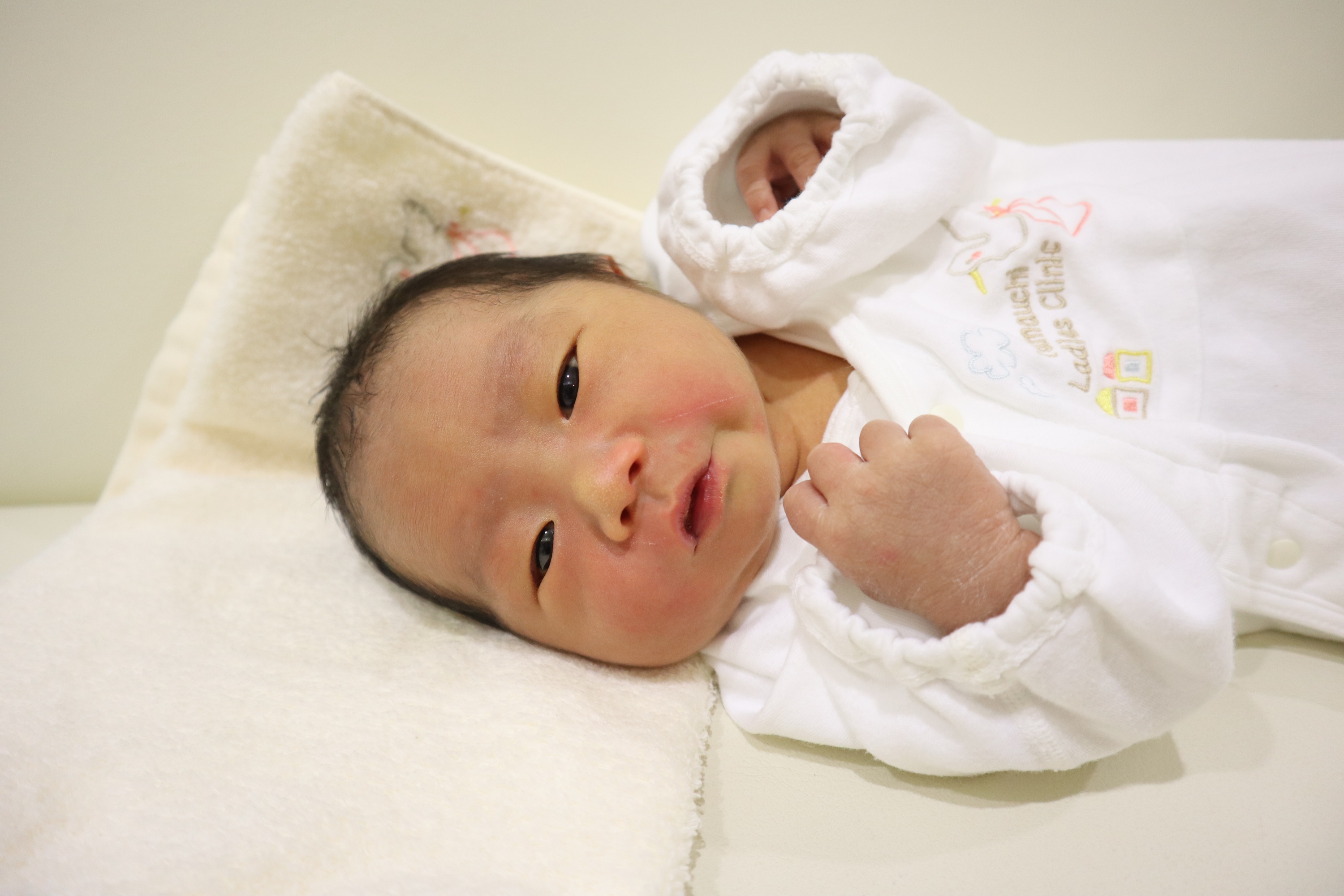 <br />
<b>Warning</b>:  Trying to access array offset on int in <b>/home/xs211088/yamauchi-lc.com/public_html/wp/wp-content/themes/yamauchi-lc3/single-hello-world.php</b> on line <b>32</b><br />
